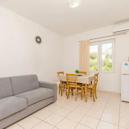Appartement Nera Primošten